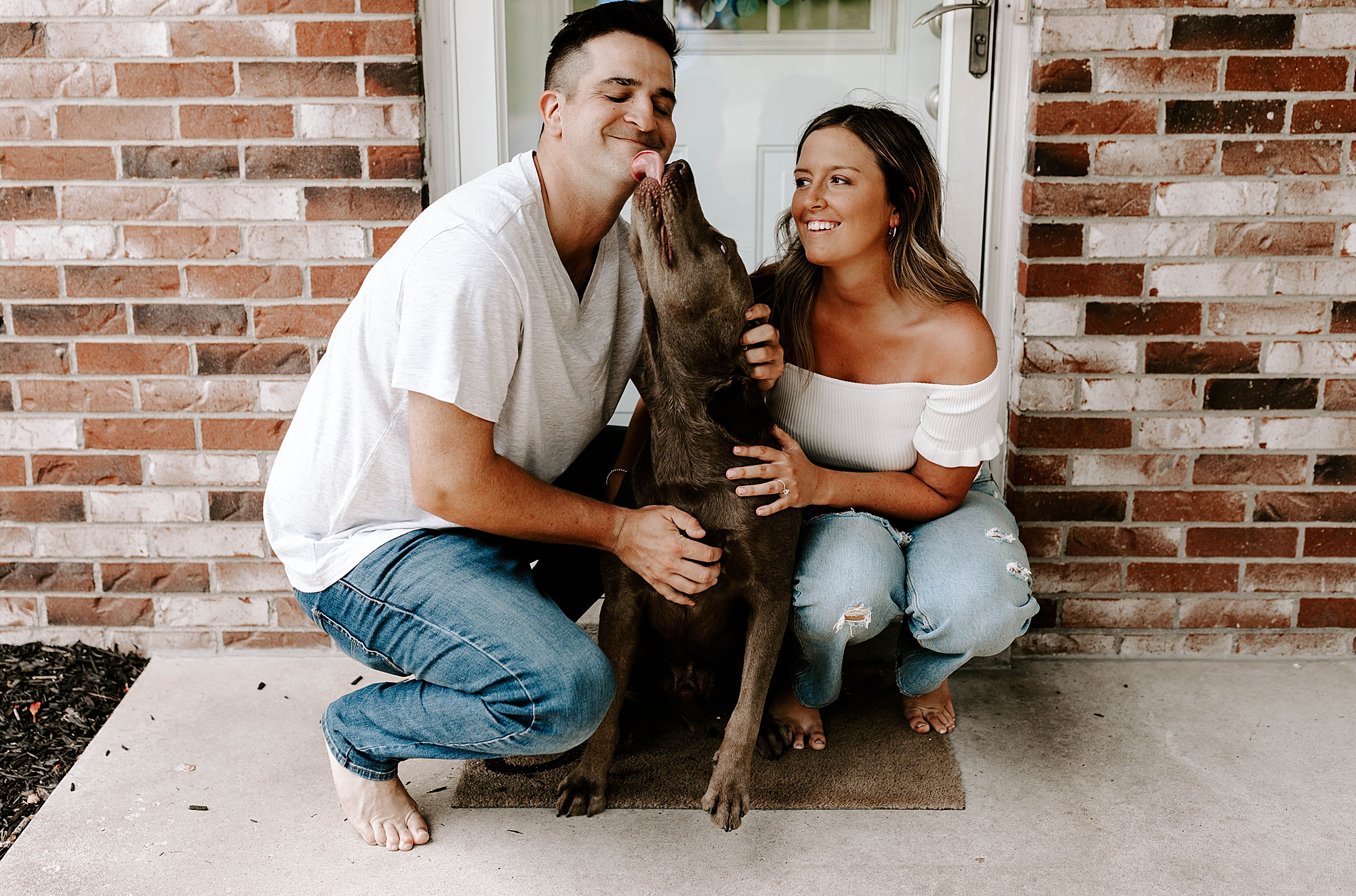engagement photos with pets