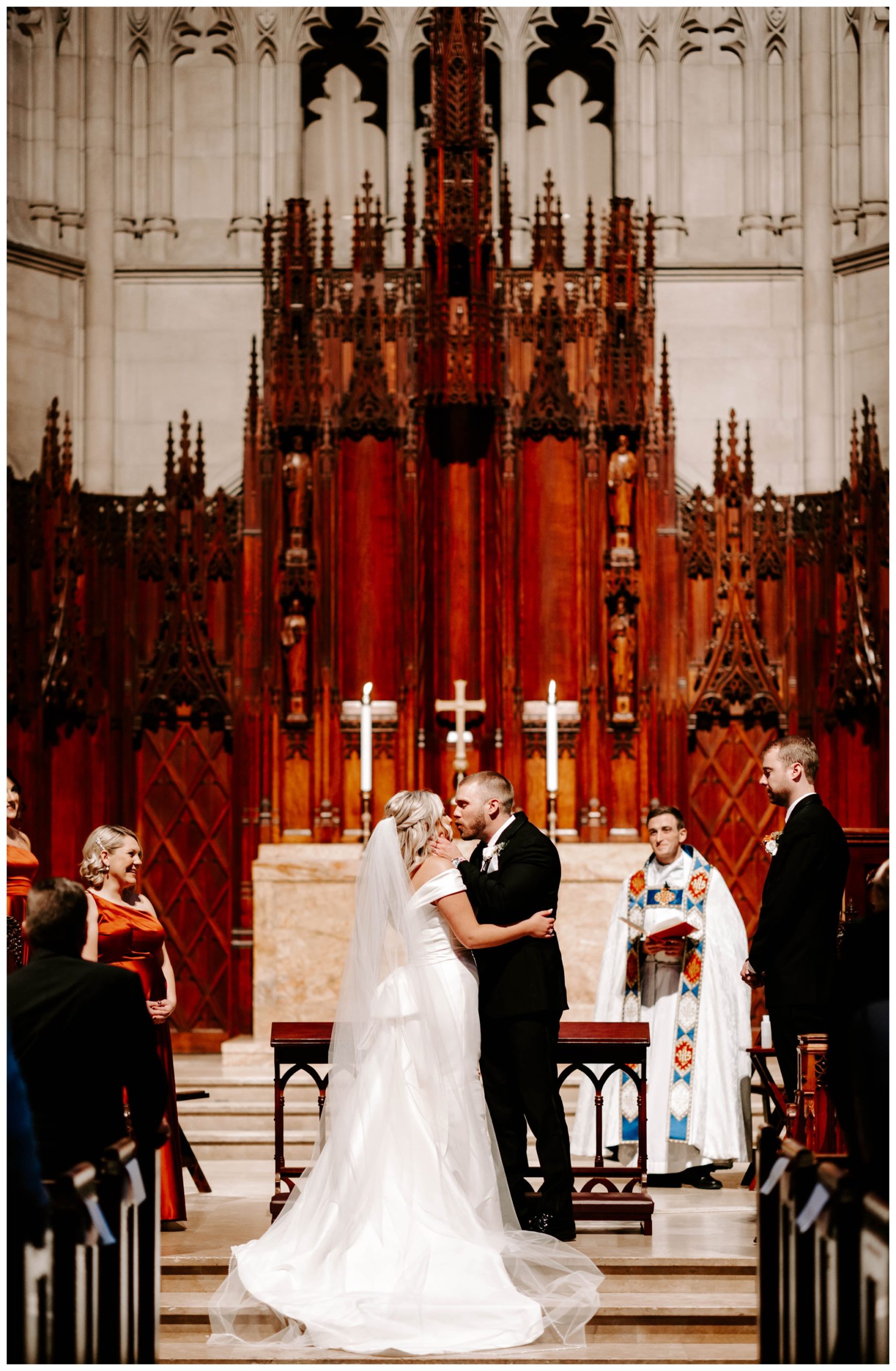 Heinz Memorial Chapel University of Pittsburgh wedding