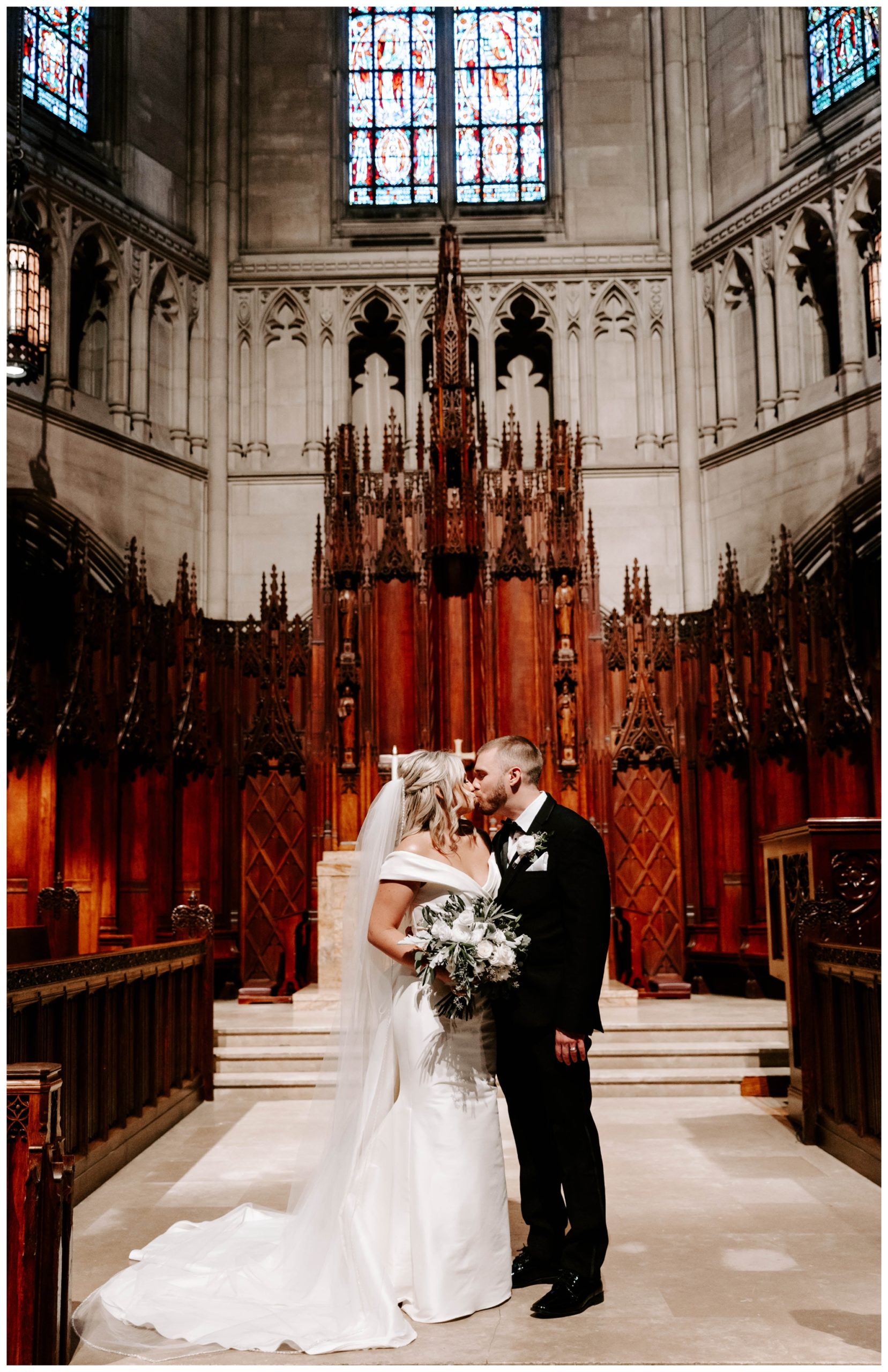 Heinz Memorial Chapel University of Pittsburgh wedding