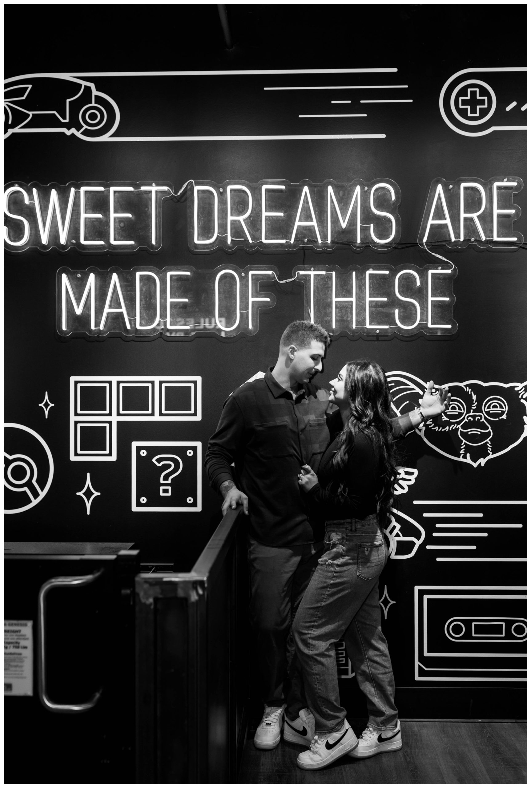 couples photos at Pittsburgh arcade