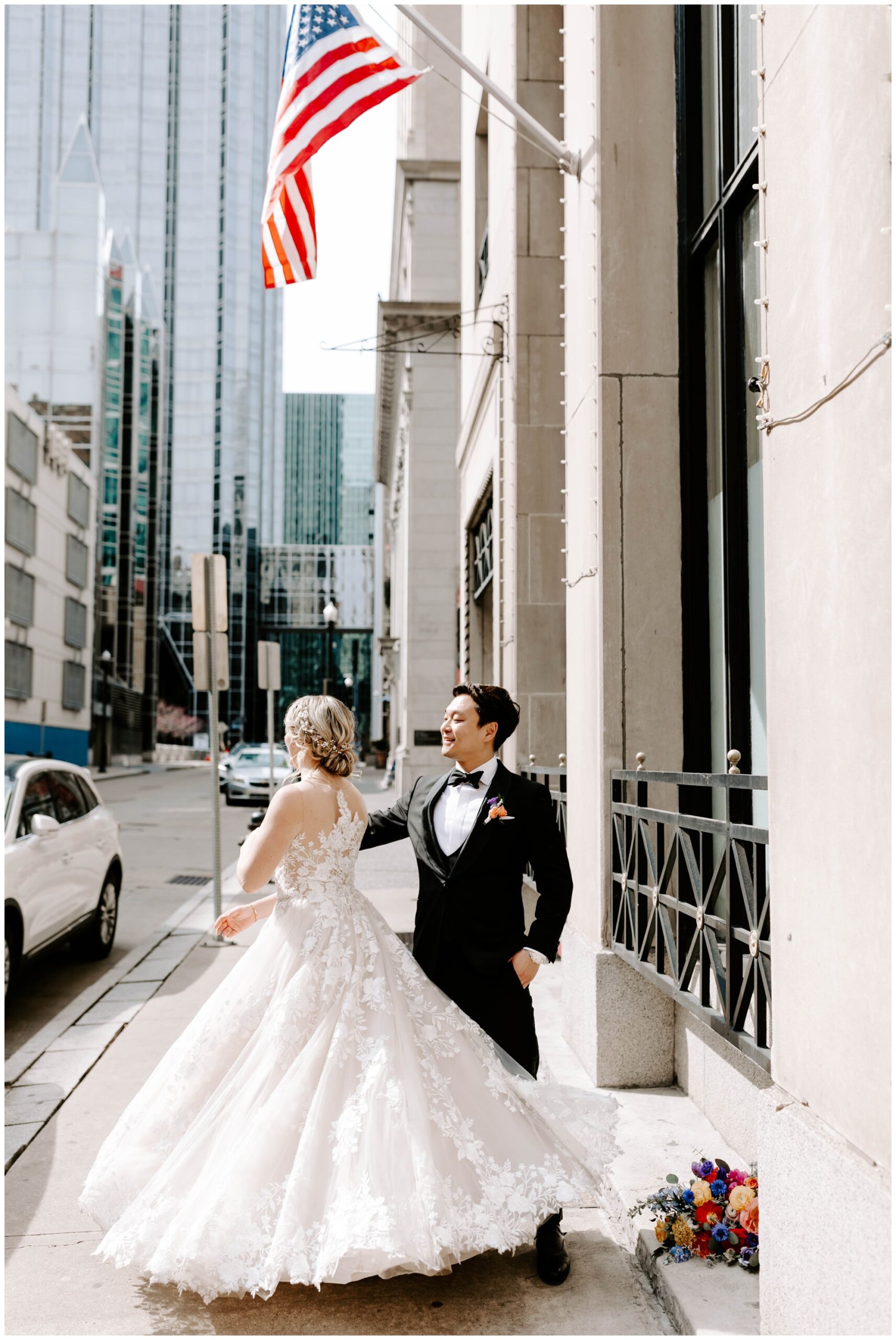 wedding photos downtown Pittsburgh