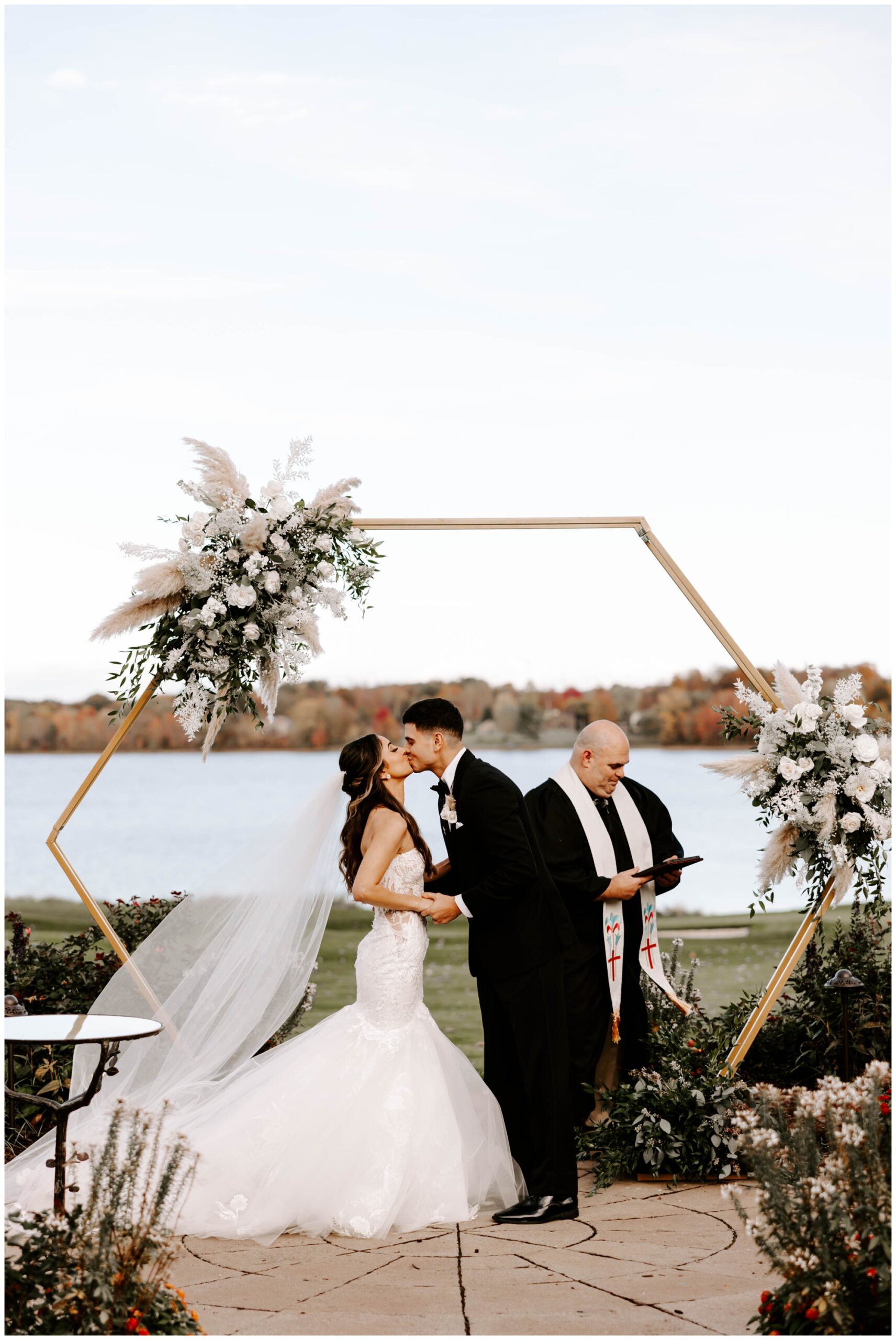 fall wedding at the lake club of Ohio