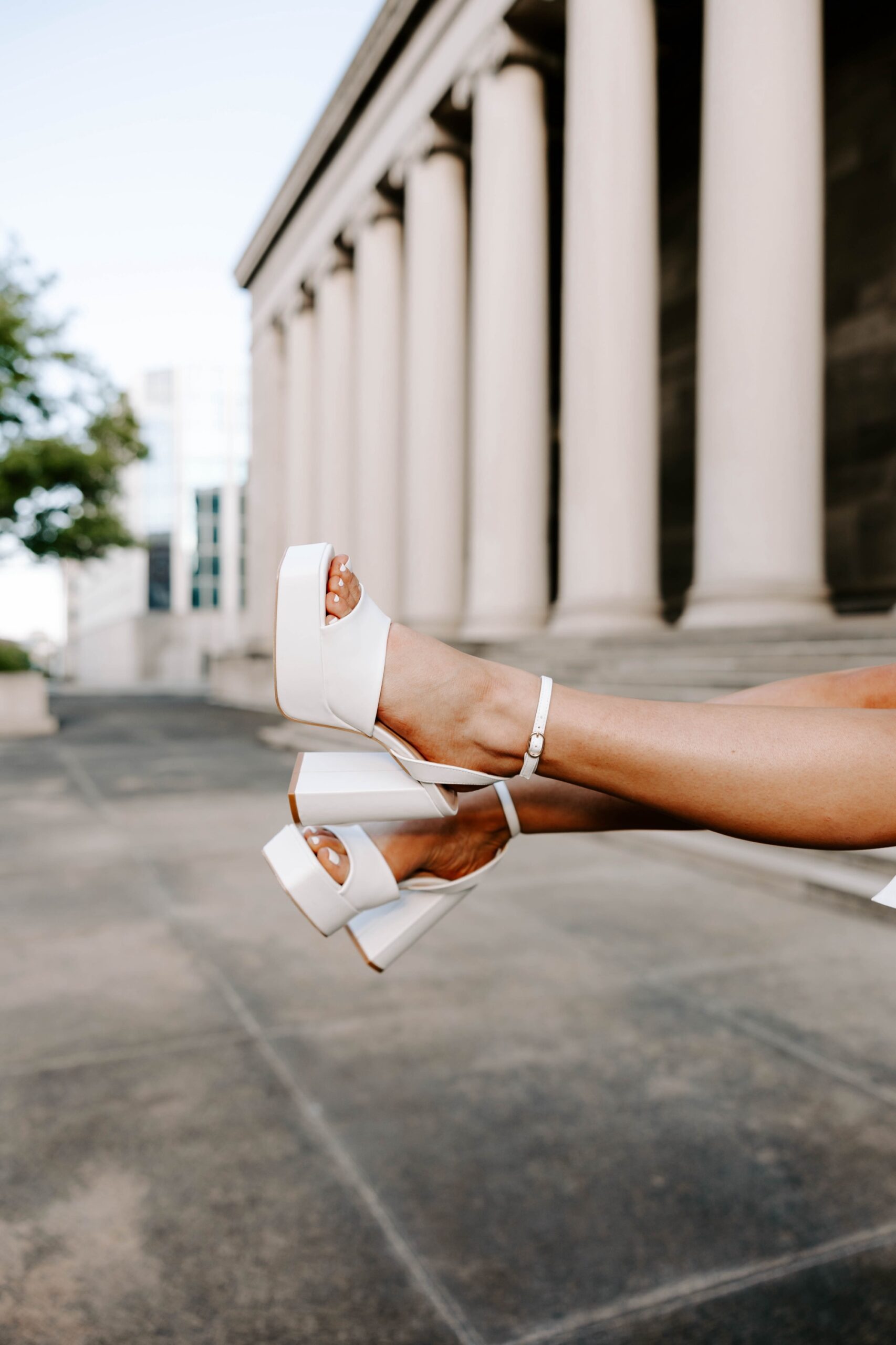 how to take elegant engagement photos