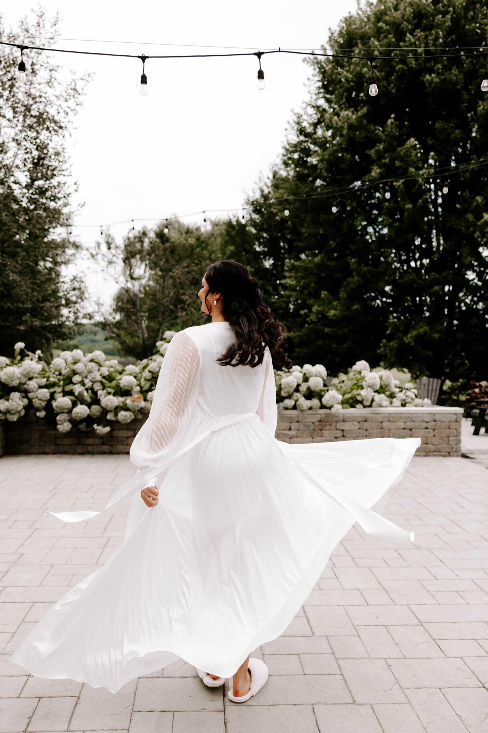 Bride getting ready at Willowbrook Estate Pennsylvania 