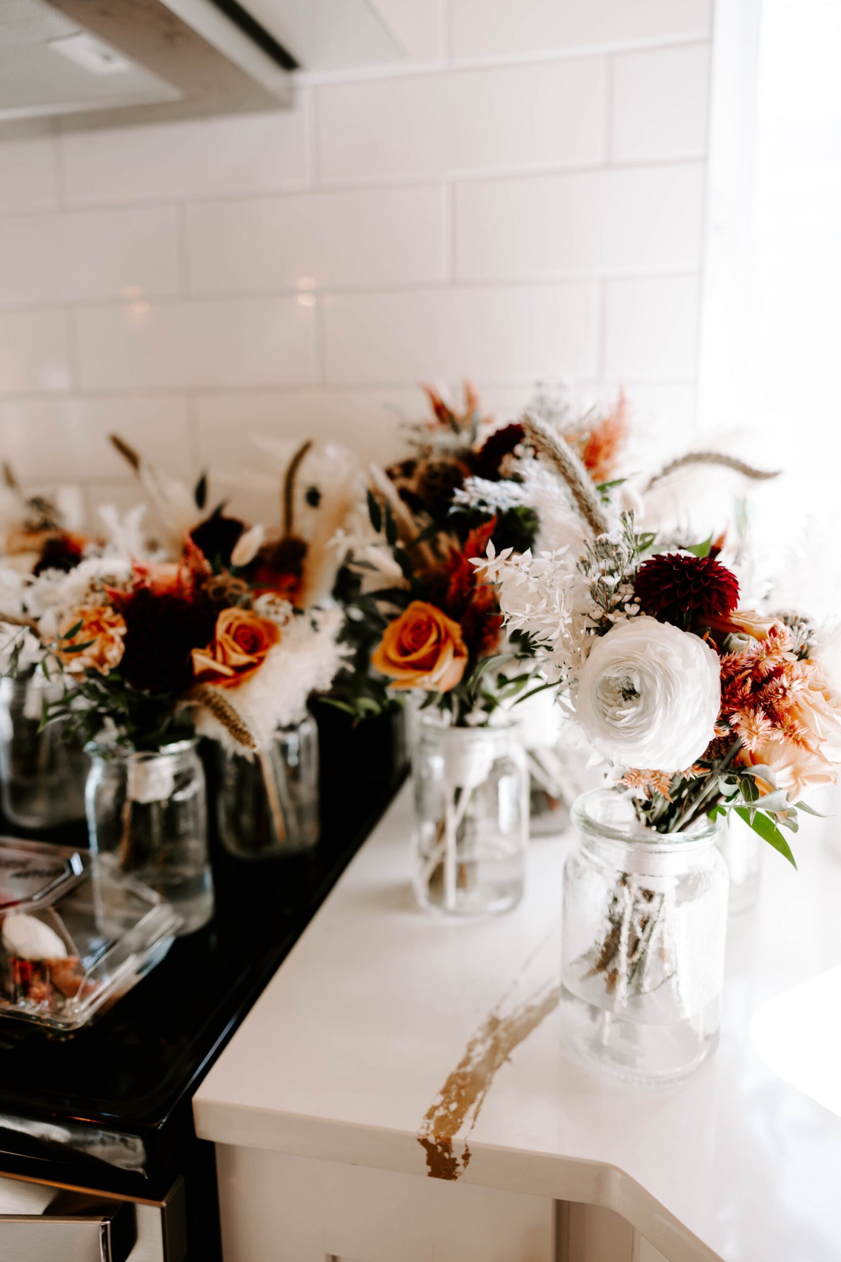 classic wedding; traditional wedding florals