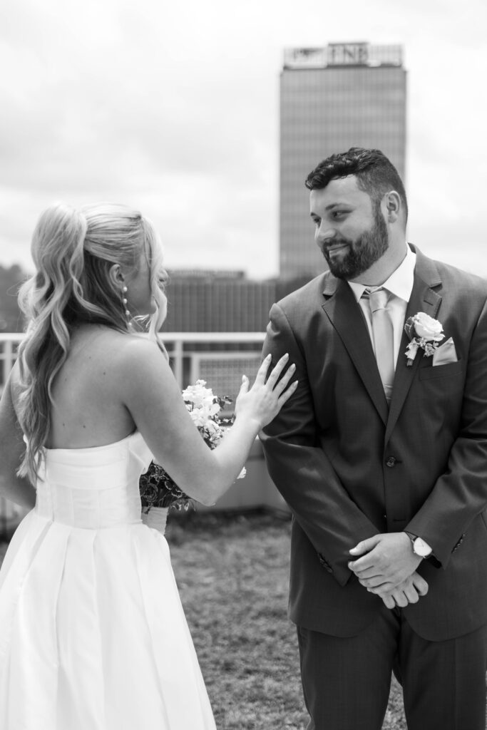 wedding first look photos