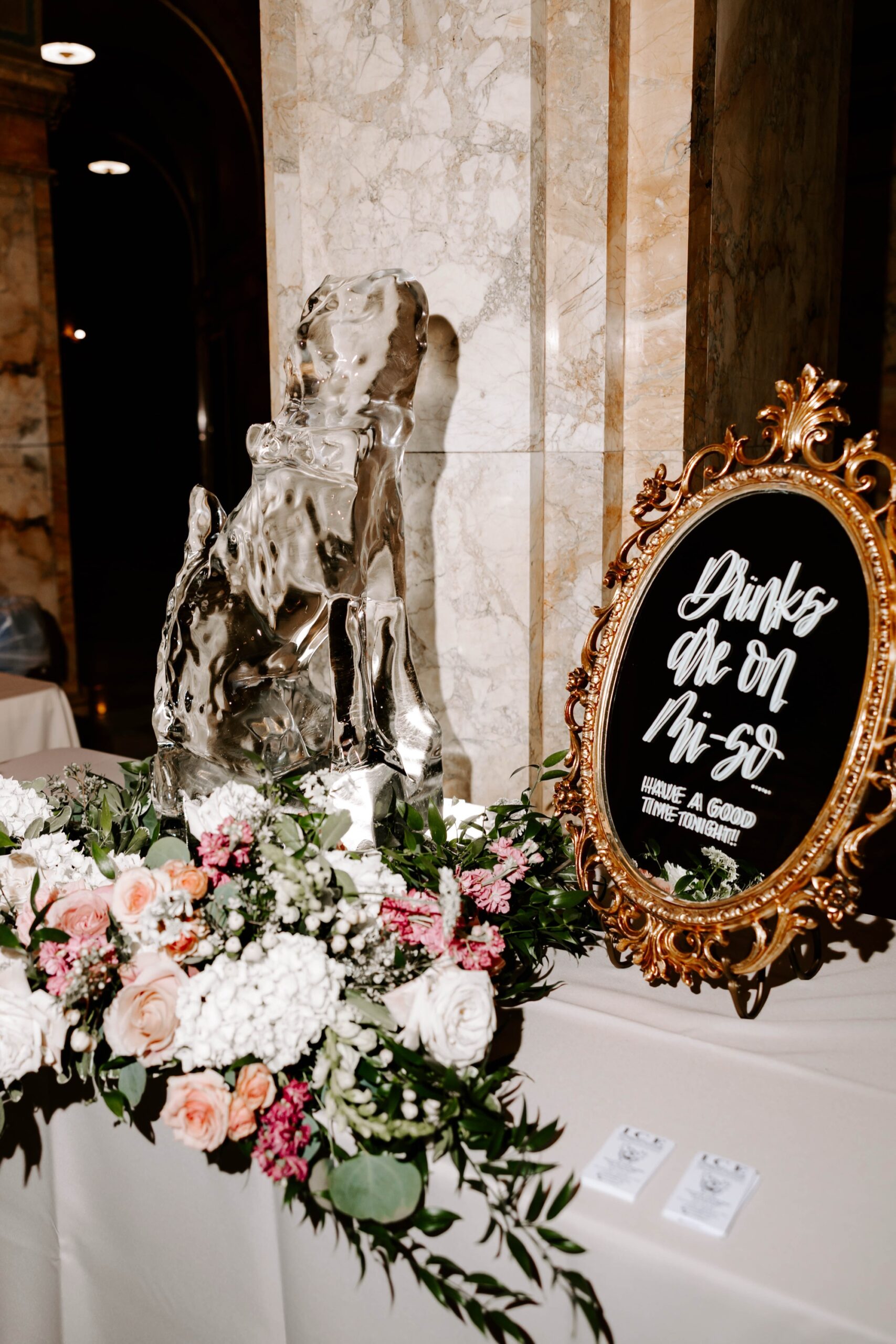 Pittsburgh ice sculptures for weddings