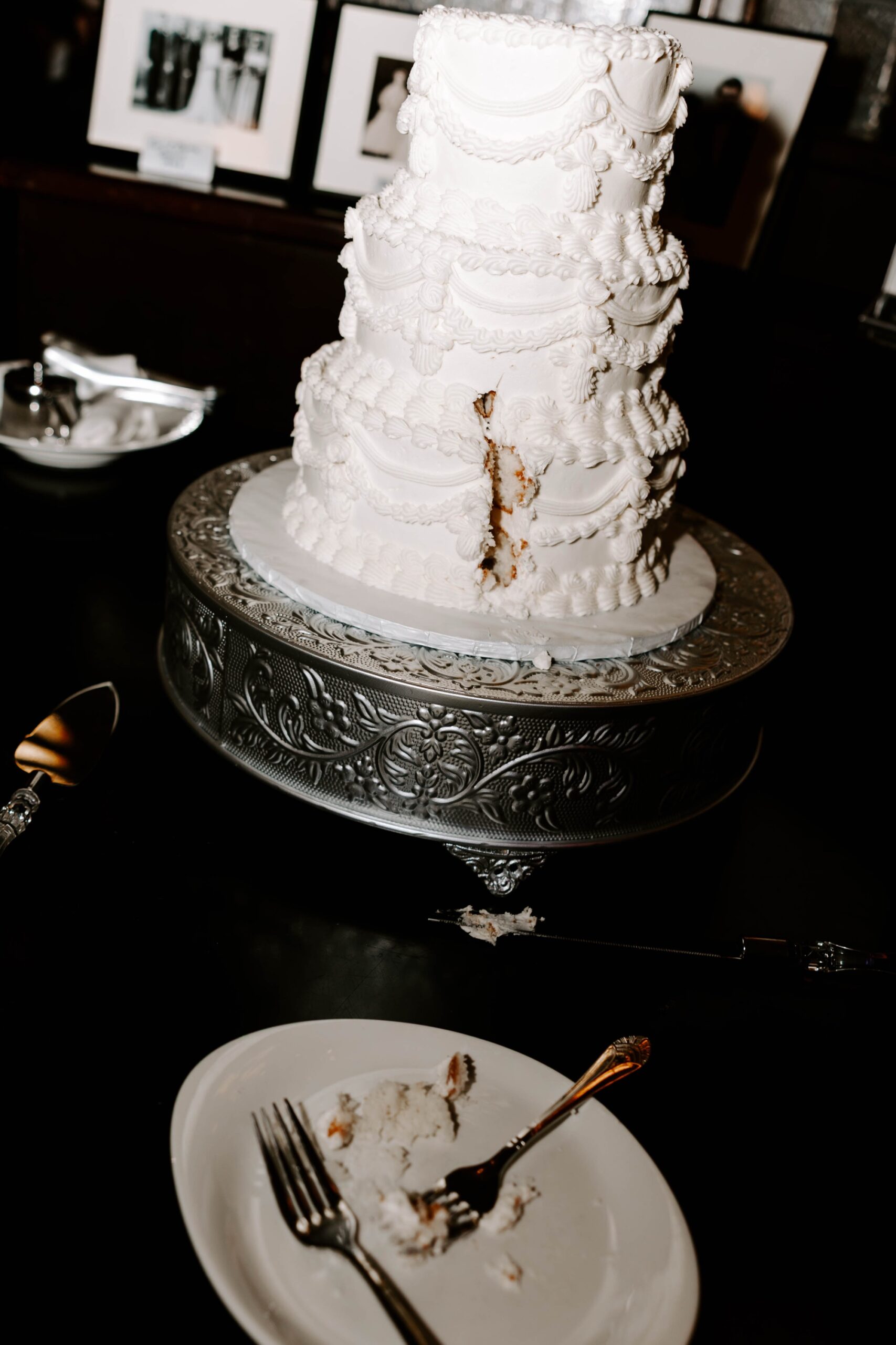 cutting the cake on wedding day