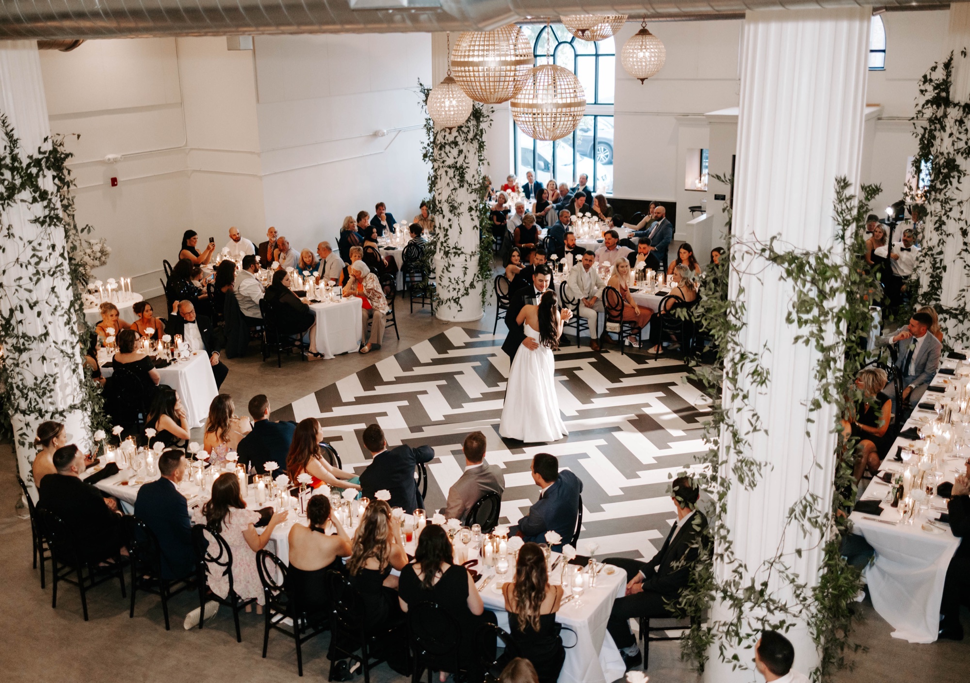 how to style a blank canvas wedding