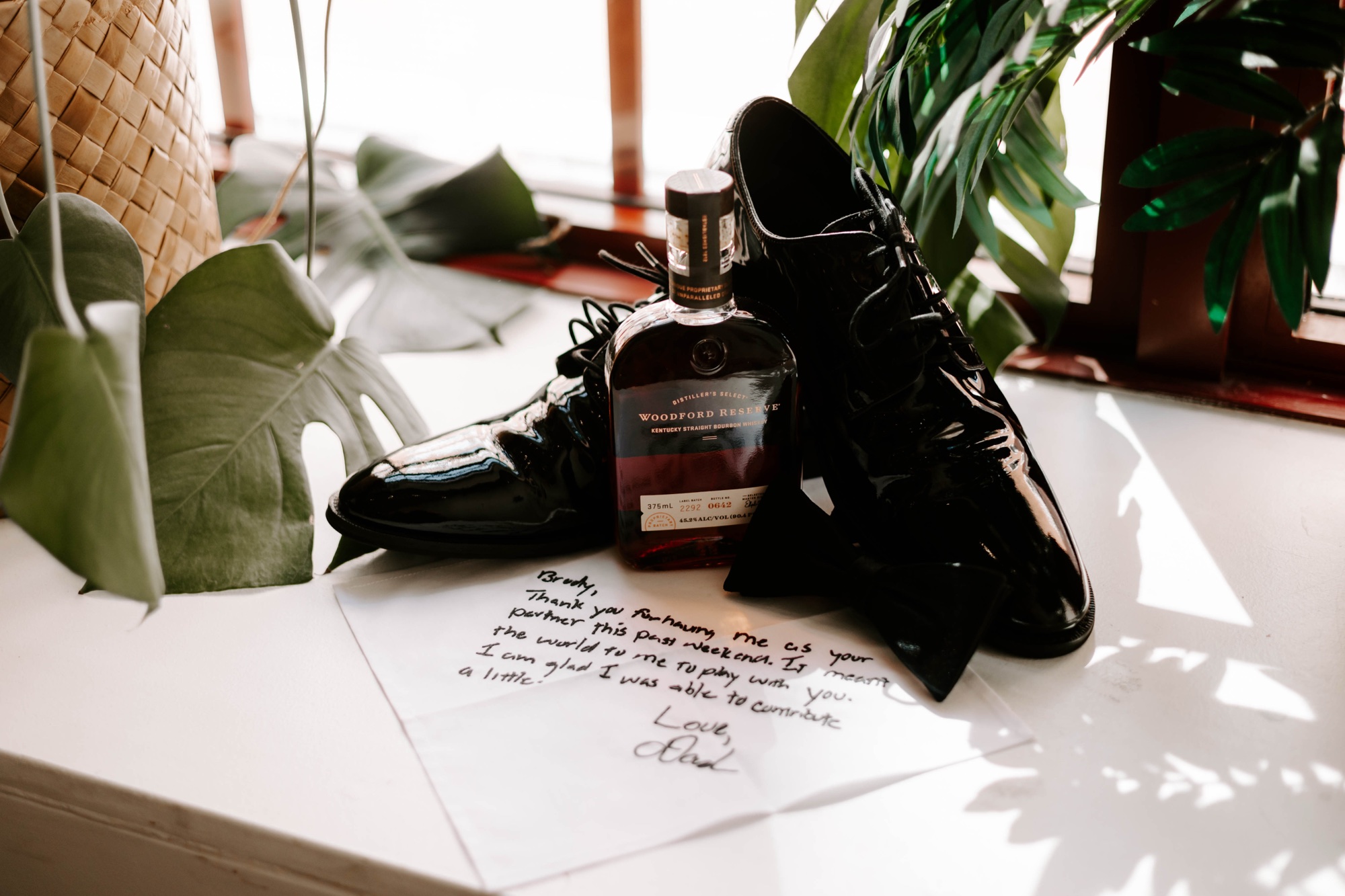 groomsmen getting ready photography ideas 