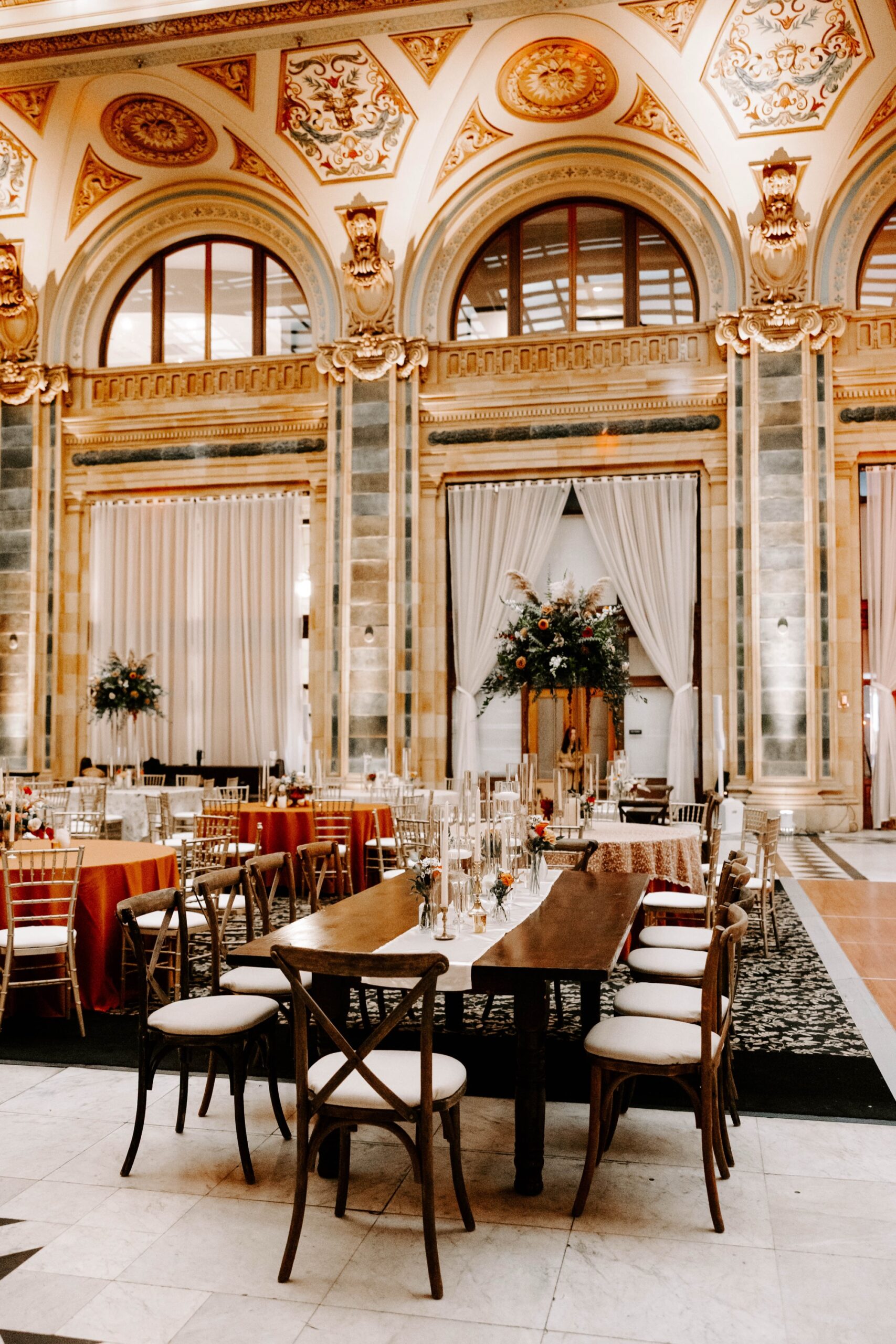 examples of real weddings at The Rotunda at The Pennsylvanian, Pittsburgh; fall wedding decor