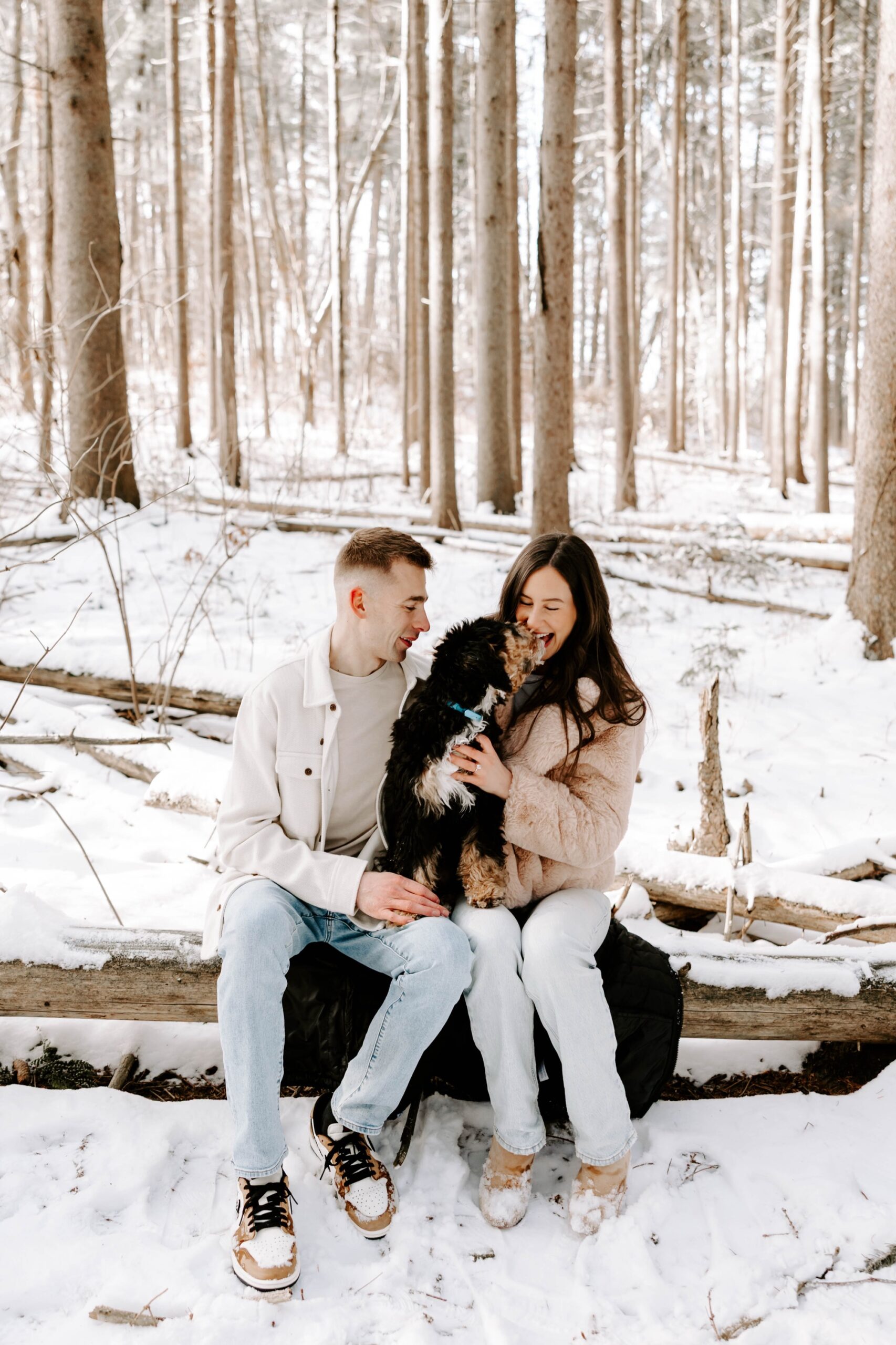 snowy winter engagement photos in Pittsburgh