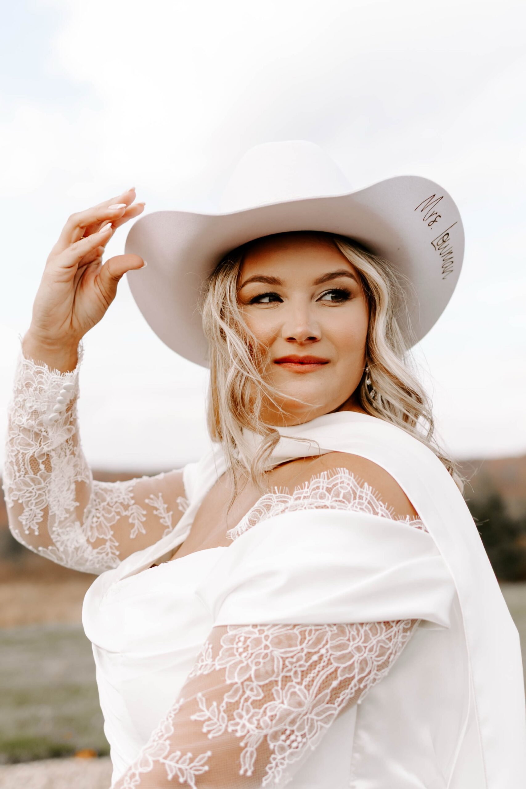 custom bridal cowgirl hats; hat band accessories
