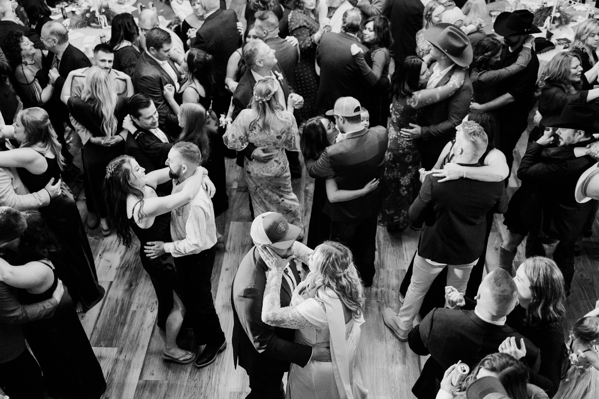 wedding reception photography by Rachel Wehan, Pennsylvania wedding photographer