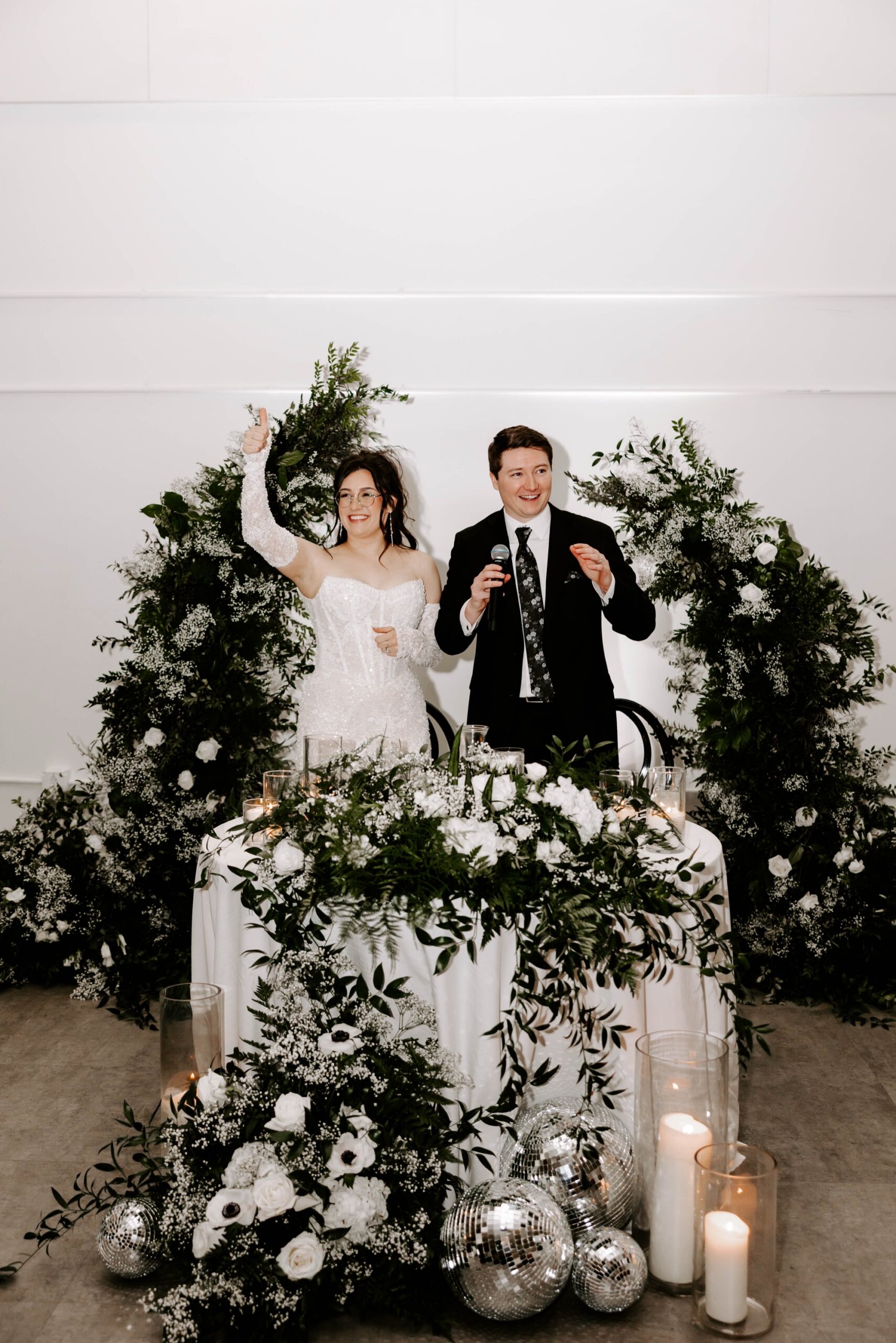 reception and dancefloor wedding photos