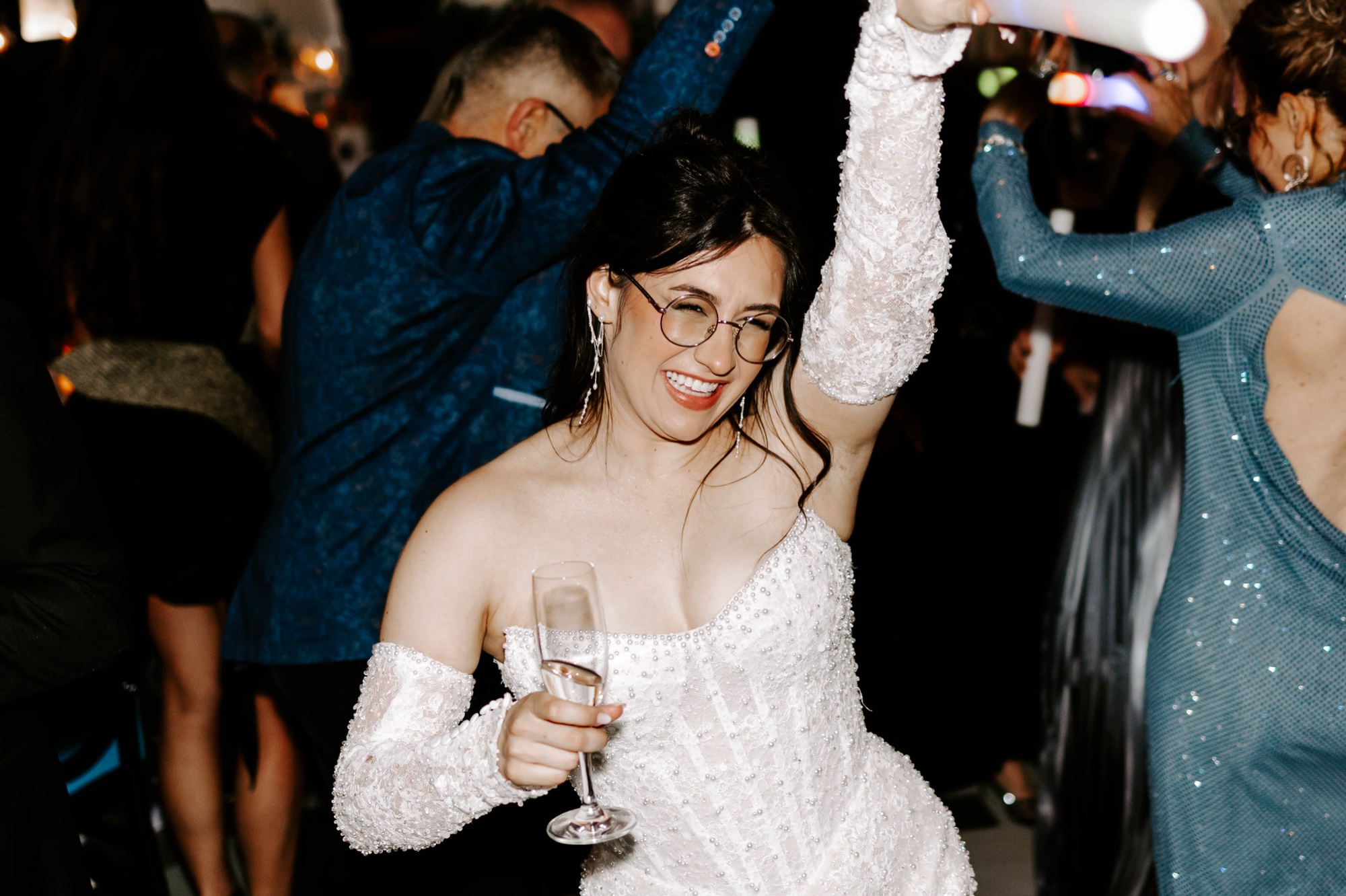 reception and dancefloor wedding photos