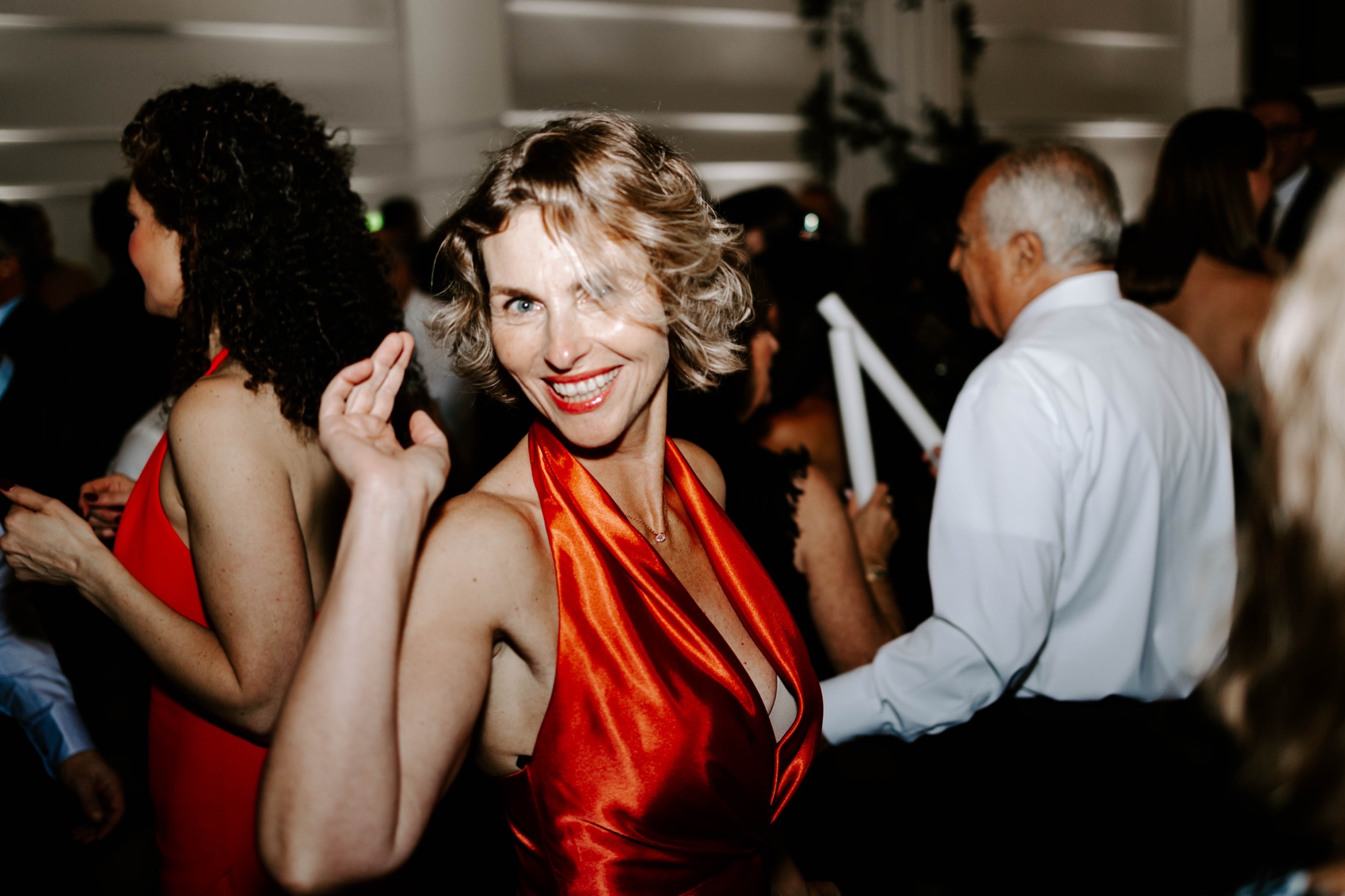 reception and dancefloor wedding photos