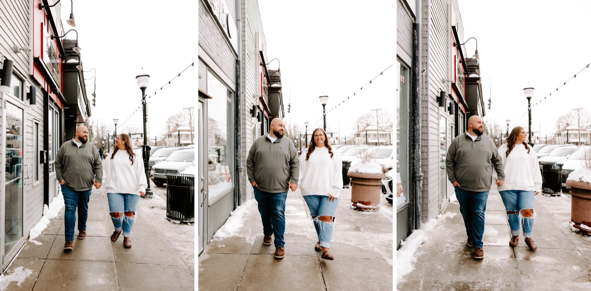 wintry engagment photos downtown with lamp post