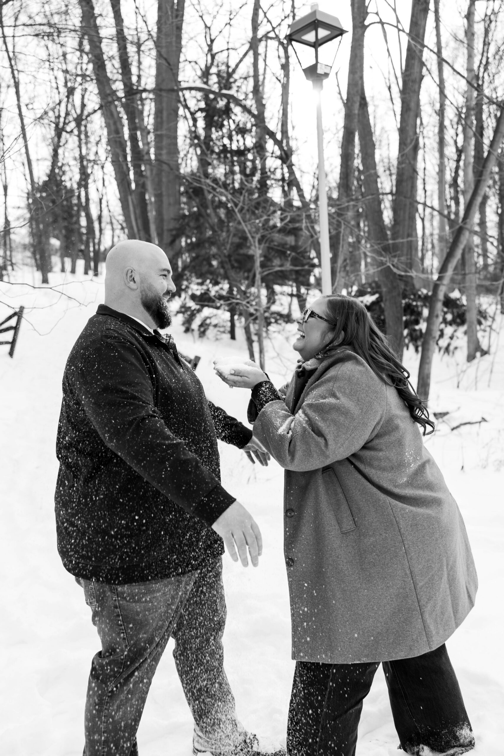 cute snowball engagement photos