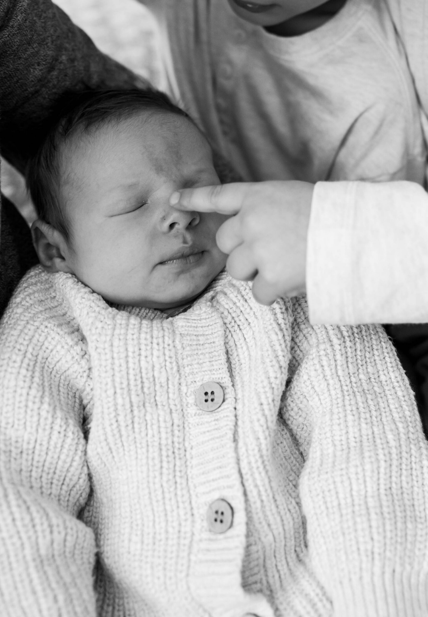 Pittsburgh in-home newborn session with siblings
