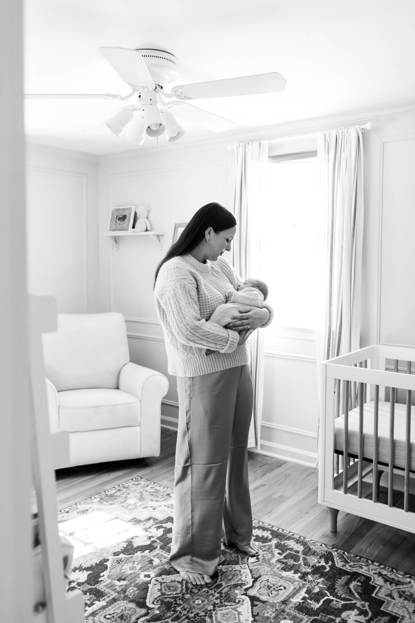 mom and newborn baby portraits